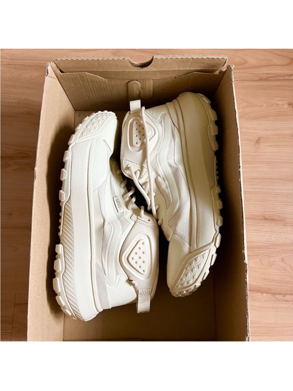 Vans MTE Crosspath Mid
Shoes Women 8.5 US Mens 7.0 US - Picture 7 of 8